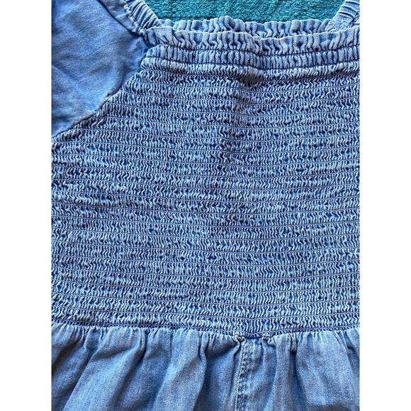 Gap Sz S Girls Denim Romper ~ Sweet Smocked Detail Puff Sleeves ~ One & Done! - Picture 4 of 4